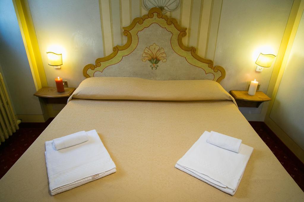 Hotel Posta R.T.A. مادونا دي كامبيليو المظهر الخارجي الصورة